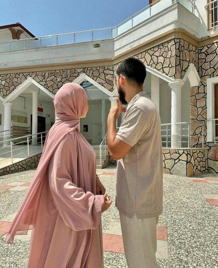 Muslim couple dp peaceful relationship