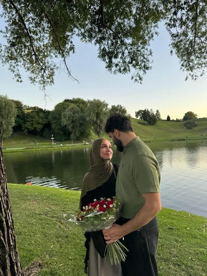 Photo hijab couple dp emotional warmth cute