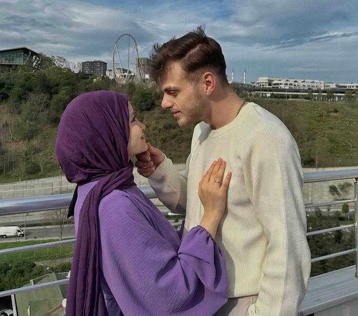 Photo muslim couple dp serene bond