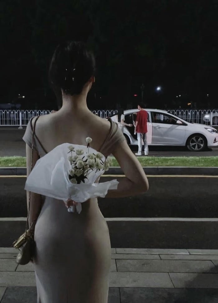 Picture love breakup silent emotions