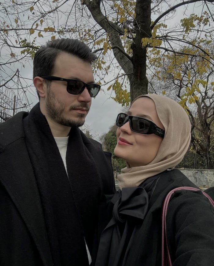 Romantic hijab couple holding hands aesthetic DP for social media