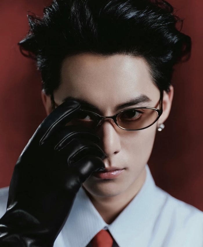 Shadowy boy profile photo