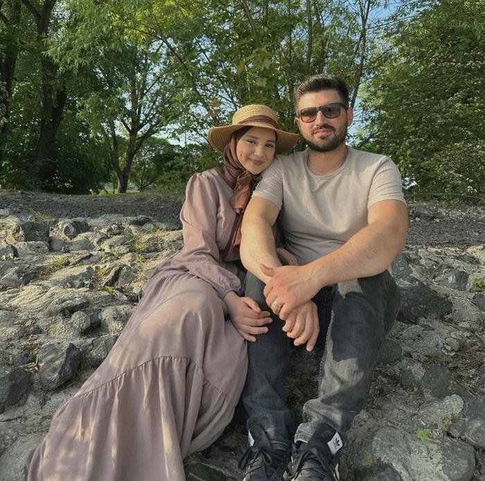 Soft warm tone hijab couple portrait romantic aesthetic DP