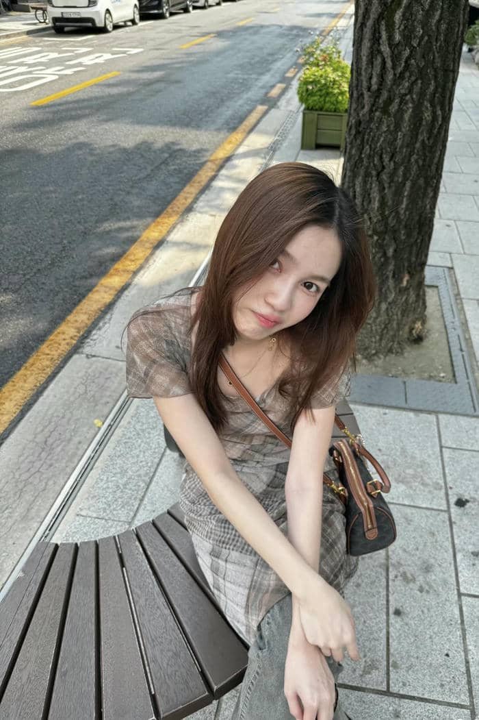 beautiful warmth in love dp for girls