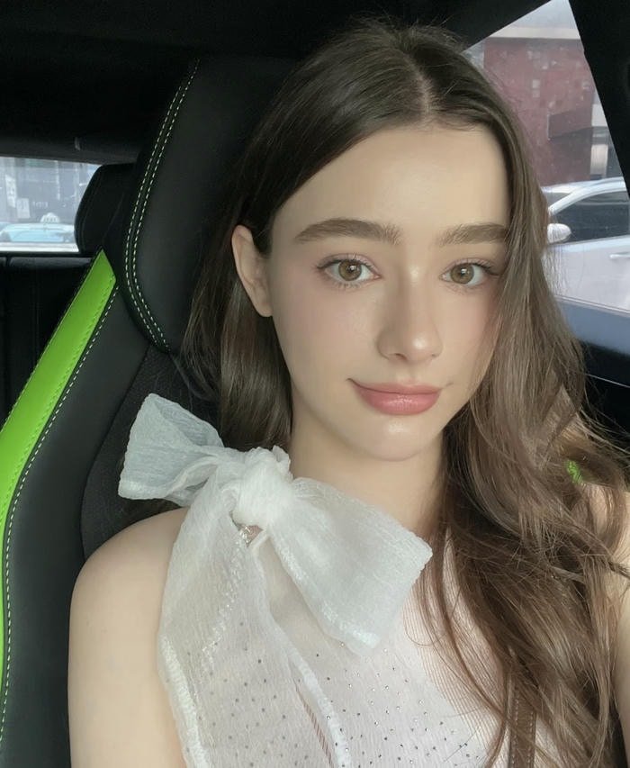 blue mood in lonely girl dp