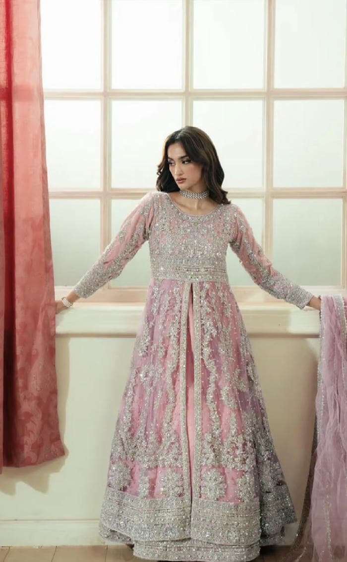 classic charm in kashmiri girls dp