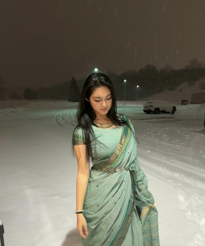 colorful style in kashmiri girls dp