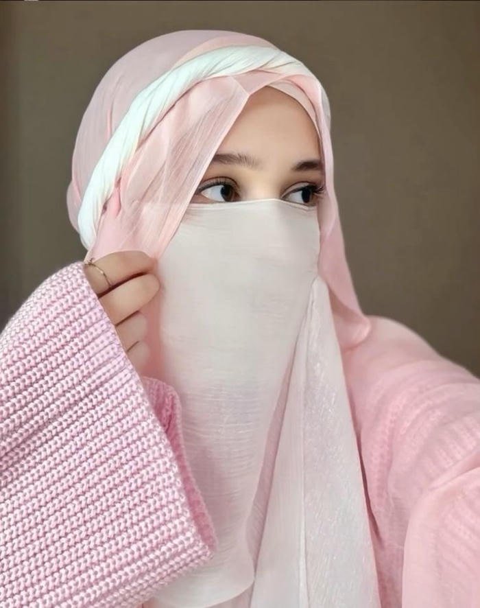 elegant stillness in islamic girls dp