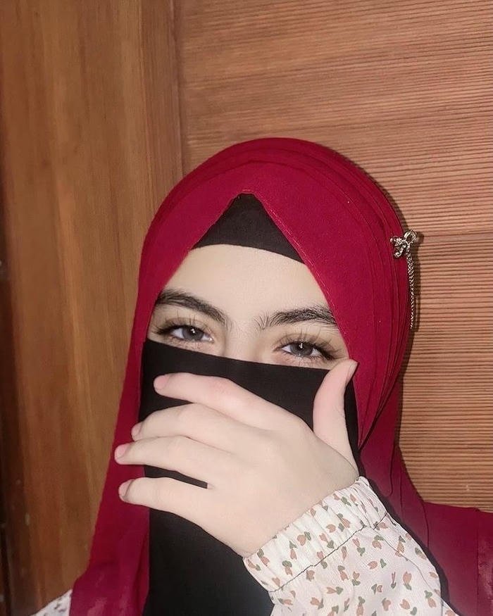 quiet elegance in islamic girls dp