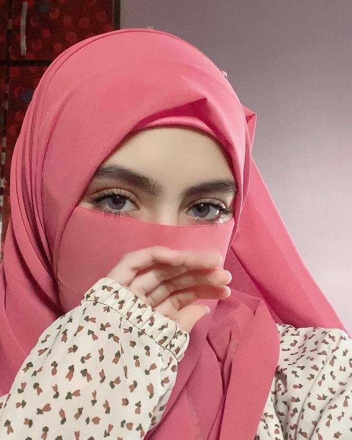 soft aura in islamic girls dp