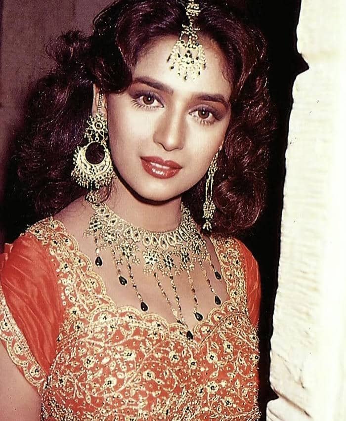 soft holy aura in mahadev dp for girls