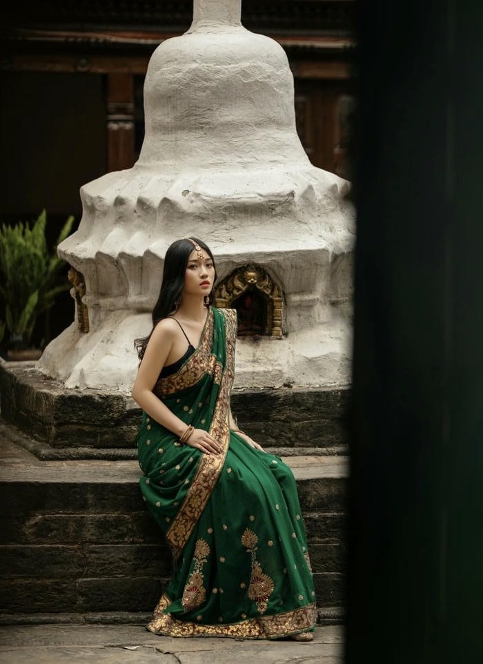 sweet traditional tone in kashmiri girls dp