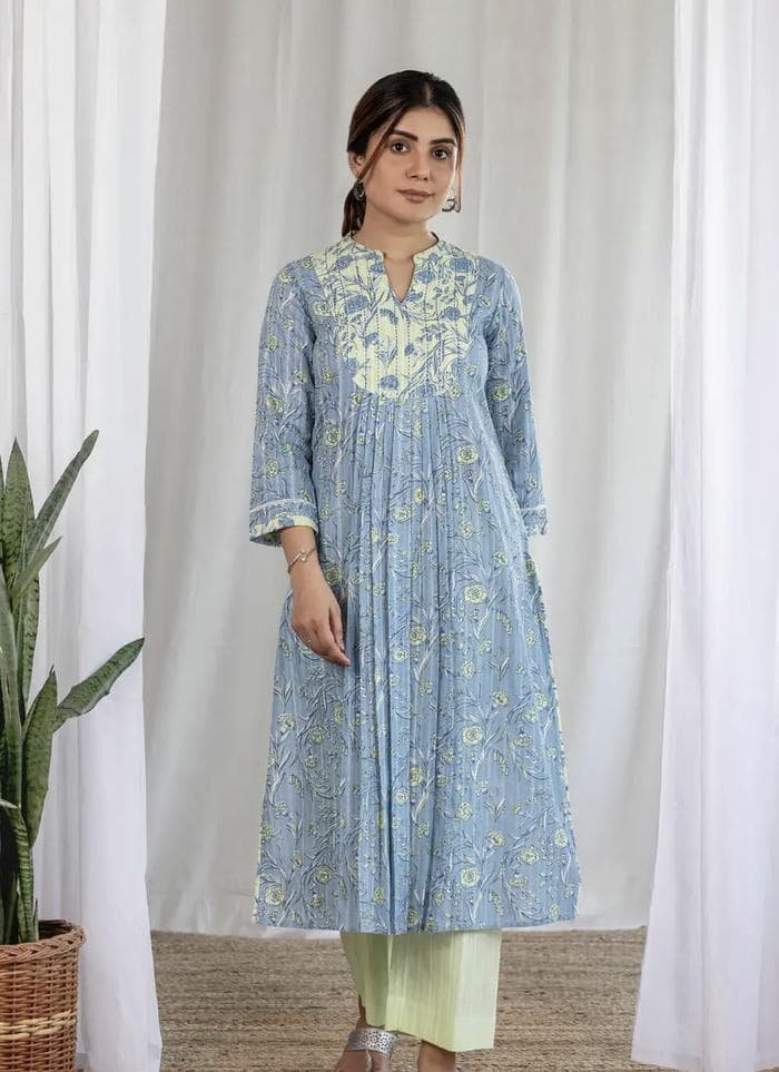 warm lighting in kashmiri girls dp