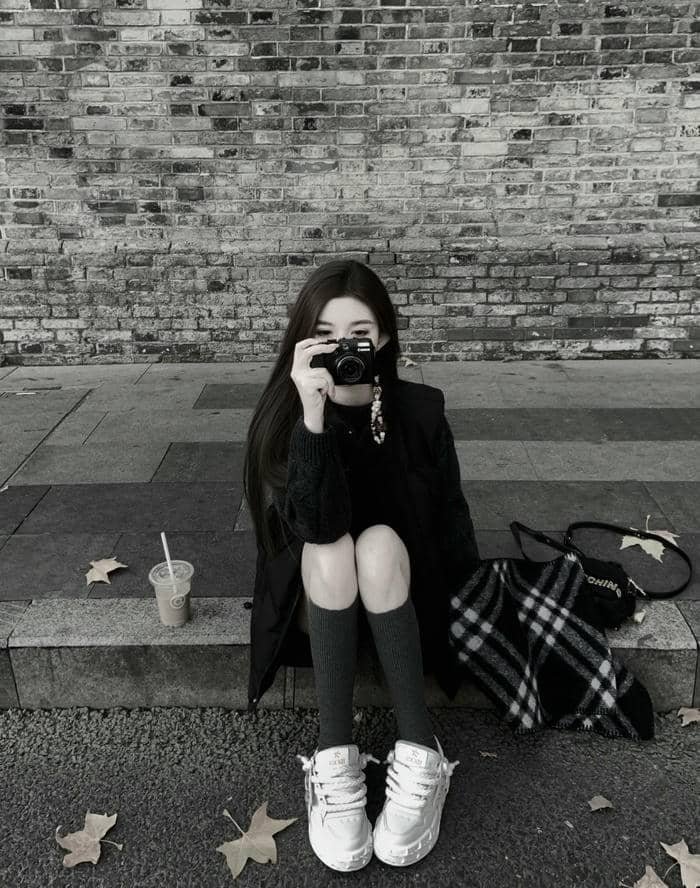 Calm beauty through black dp for girls