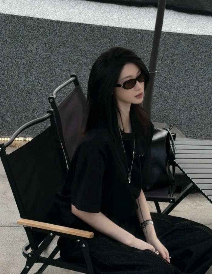 Camera focus on cool dp for girls