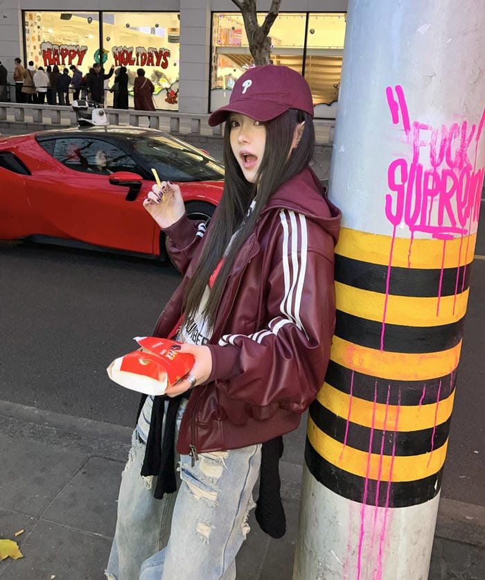 Chill energy flows from cap girl dp