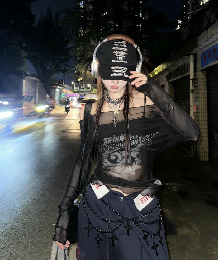 Cool dp for girls with bold attitude