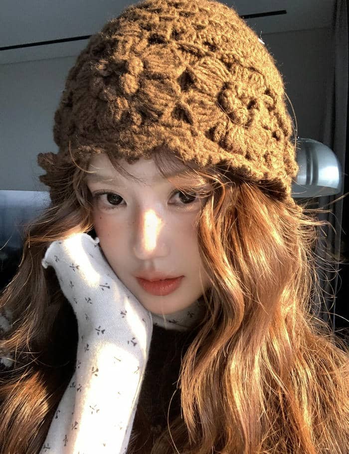 Cute smile girl picture for profile display