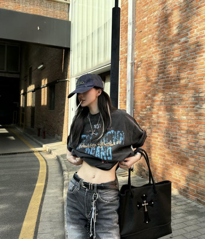 Digital art styled cool dp for girls