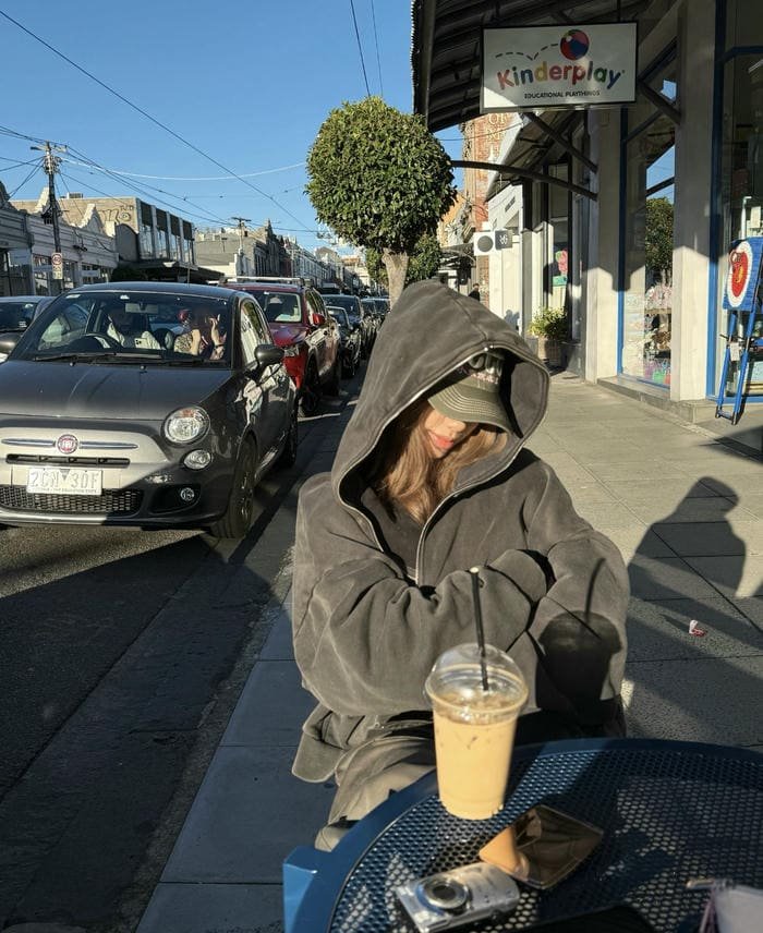 Mysterious cap girl dp with cool aura