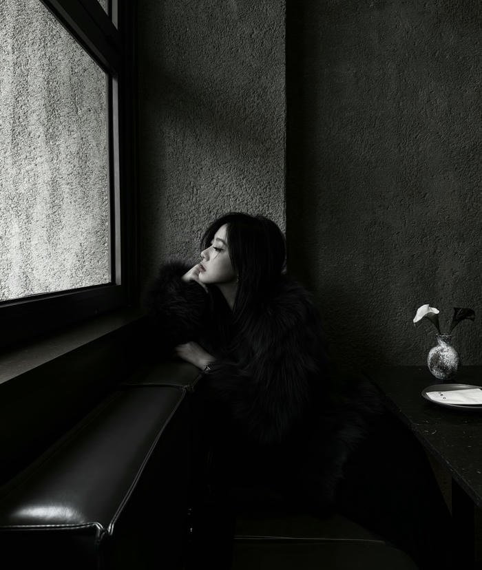 Night aesthetic shows black dp for girls