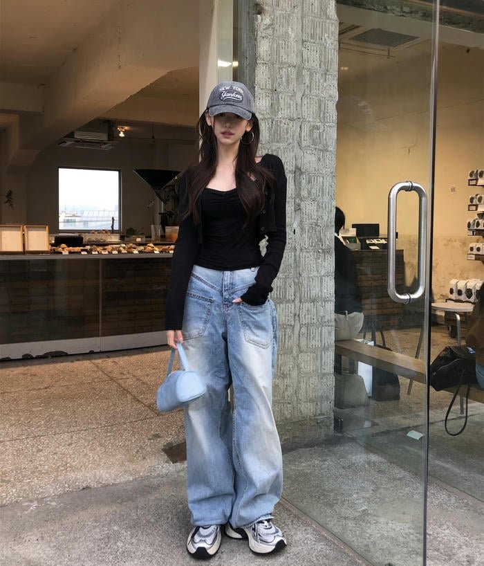 Silent strength shown by cap girl dp