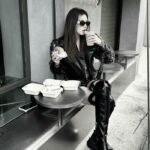 Soft shadows create black dp for girls