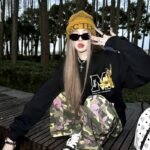 Stylish frame with cool dp for girls