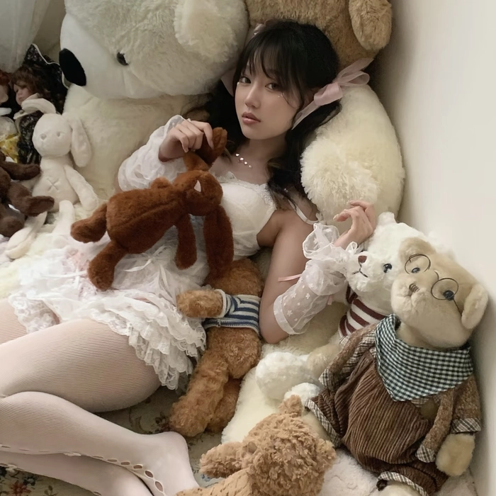 Teddy bear girl profile picture featuring dreamy soft background