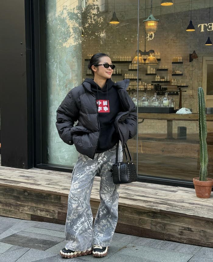 Trendy profile using cool dp for girls