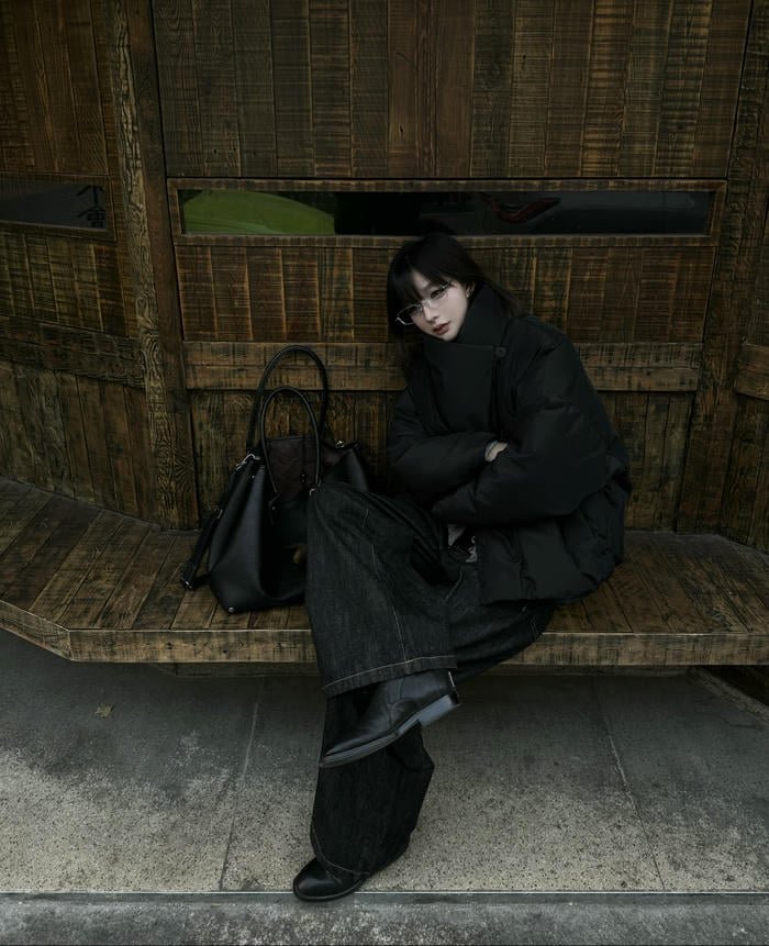 Unique angle creates cool dp for girls