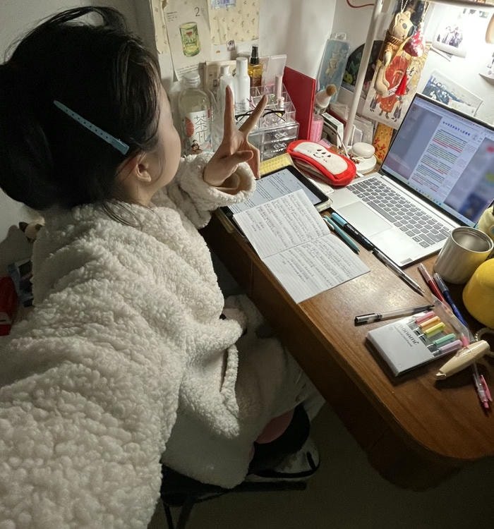 academic life study girl dp vibes