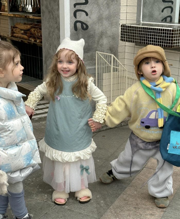 adorable baby girl dp gentle smile