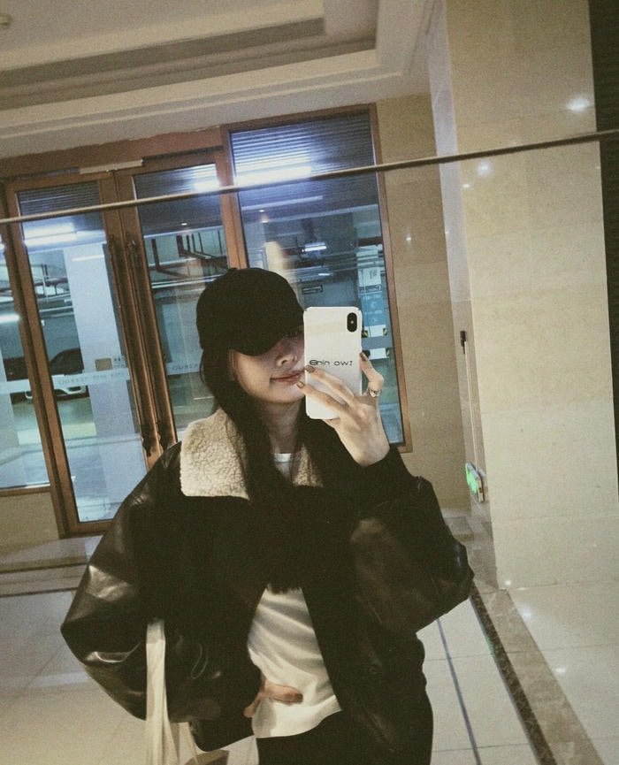 beautiful soul profile picture girls looks gentle