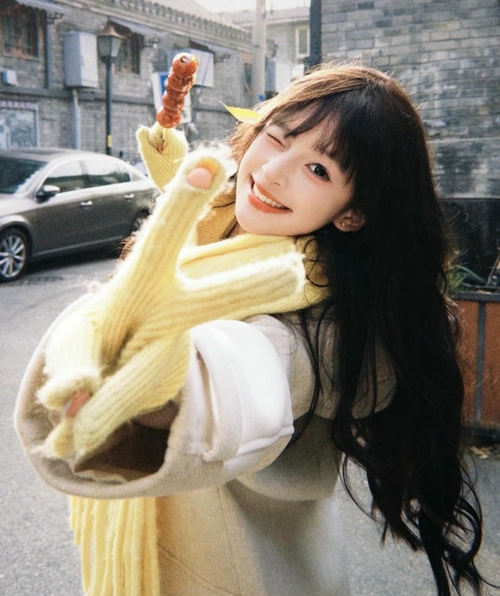 bright mornings welcome happy girl dp gently