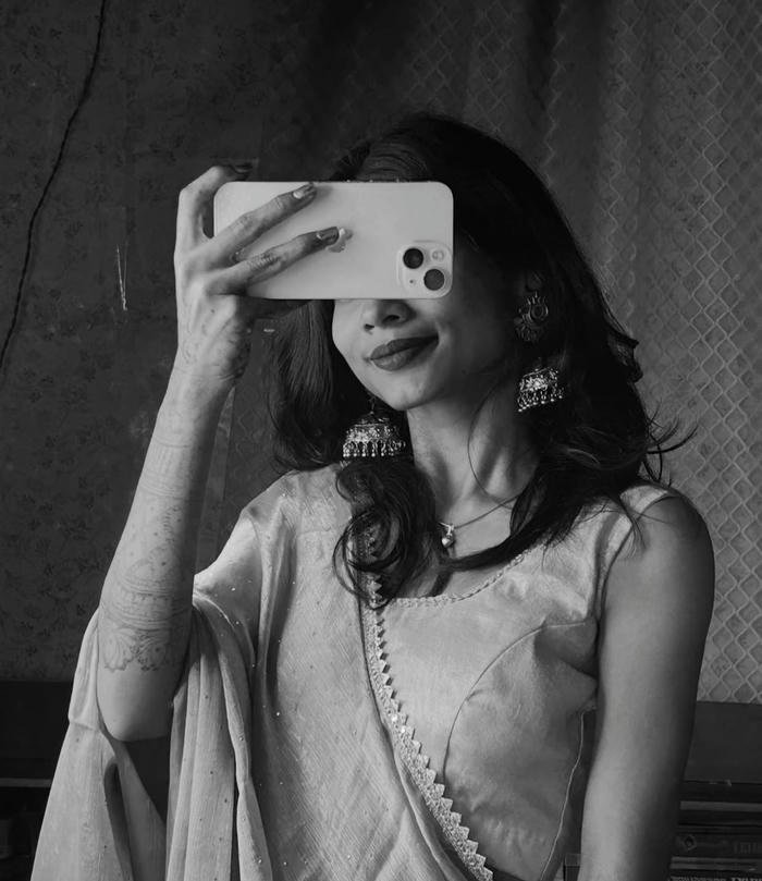 calm graceful presence saree girl dp