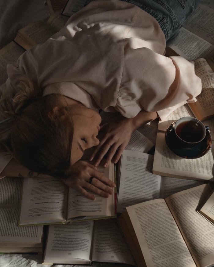 calm mind smart girl dp style