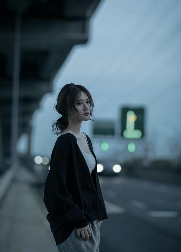 cold winds touch alone dp for girls