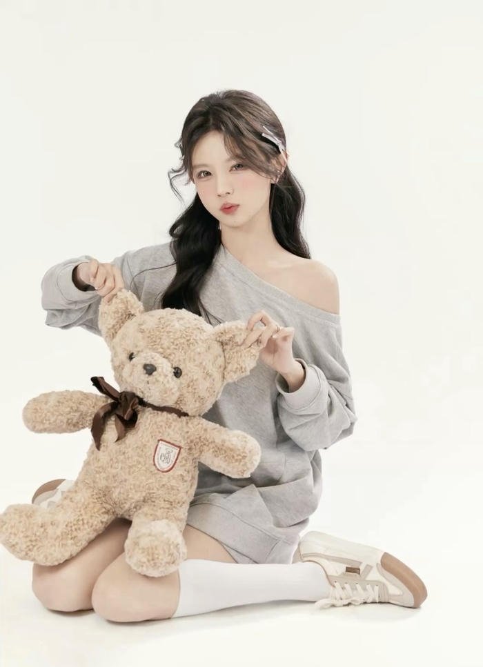 cozy teddy bear girl profile look