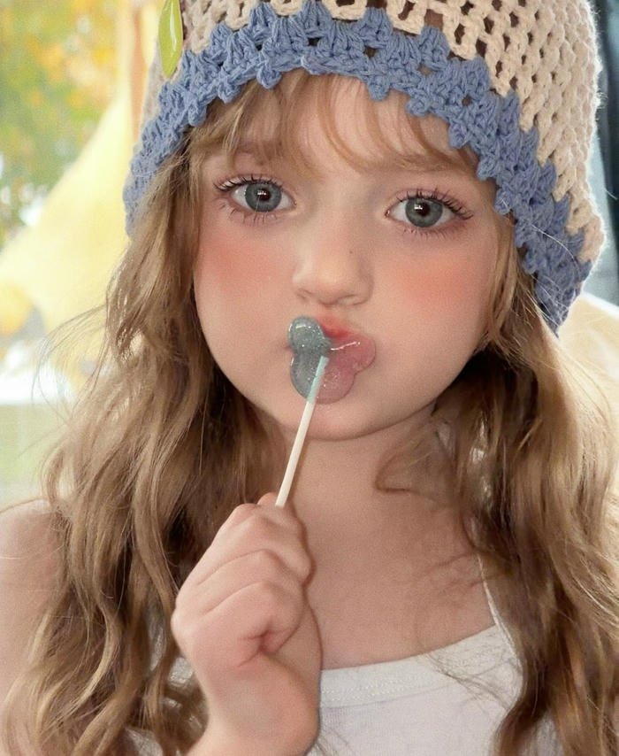 cute baby girl dp soft aesthetic