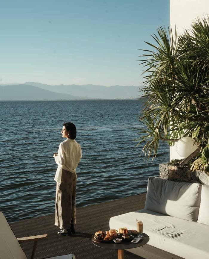 dark thoughts follow alone dp for girls