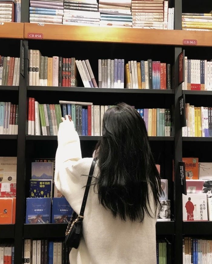 fresh look smart girl dp mood