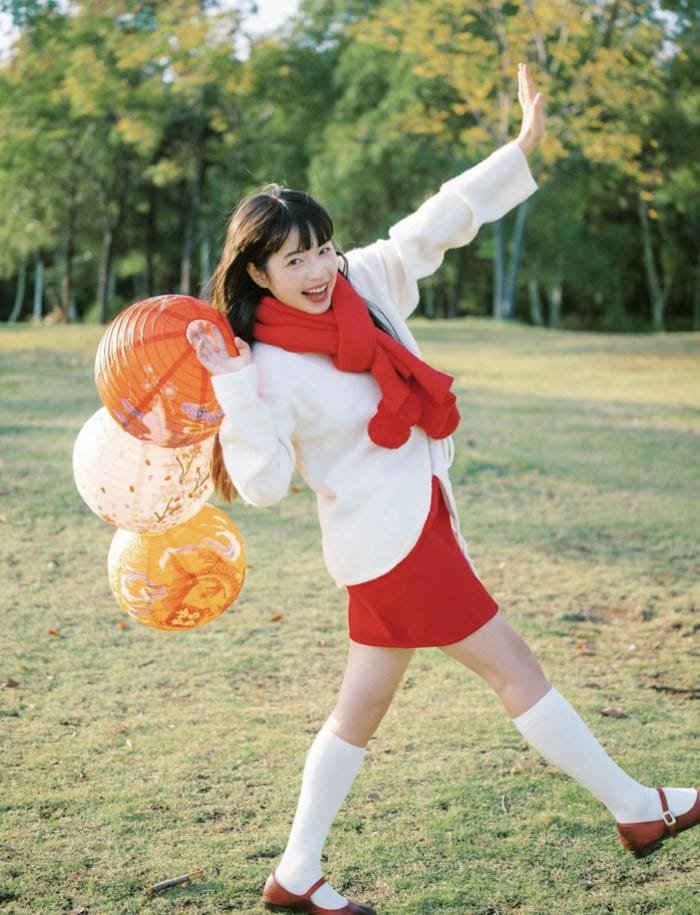 gentle calm wraps happy girl dp softly