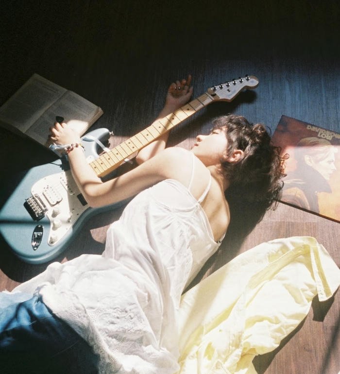 gentle melody guitar girl dp night mood