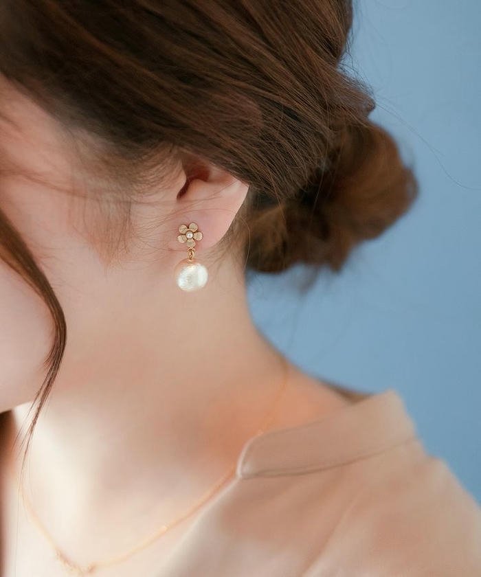 girl earrings dp reflects luxury in simple style