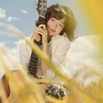 girl with guitar dp indie calm vibe