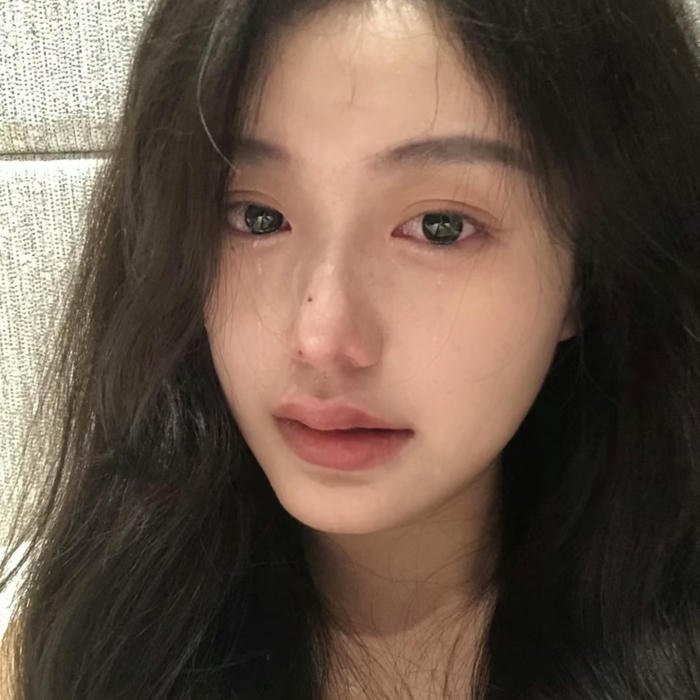 girls sad dp breathing heavy silence