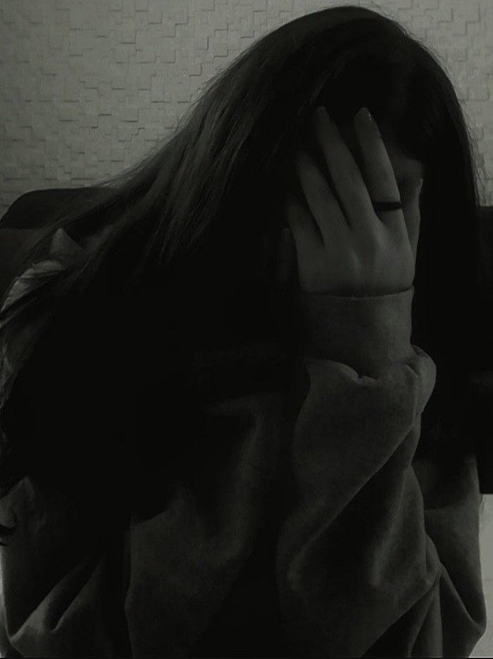 low contrast shadow girl dp beauty