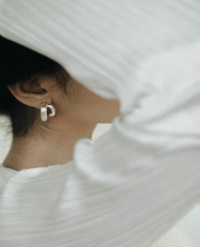 pretty glow comes from girl earrings dp