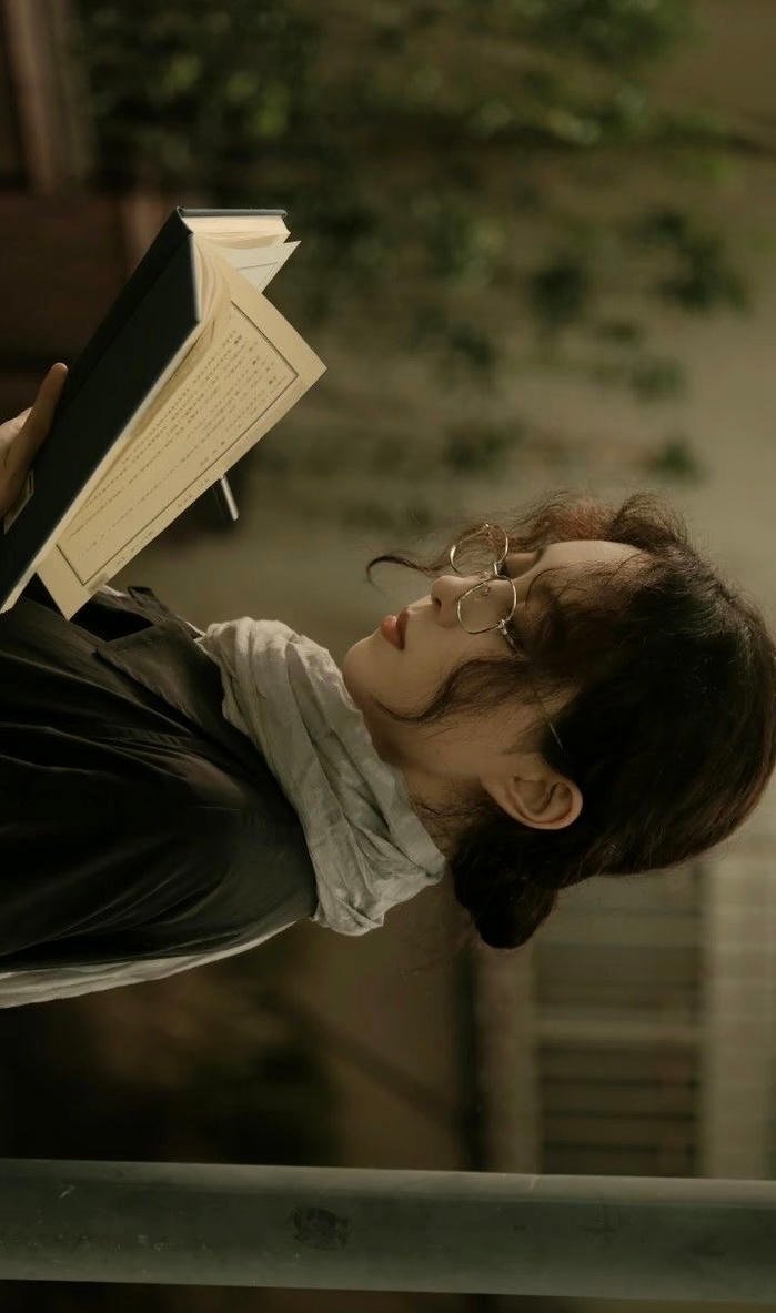 refined taste smart girl dp look